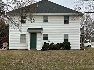 1000 3rd St N #W, Independence, IA 50644