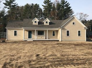 3 Pond View Ter, Wareham, MA 02571