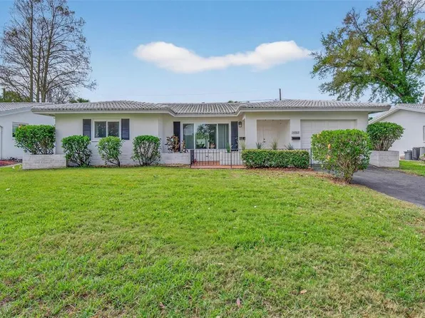 14362 93rd Ave, Seminole, FL 33776