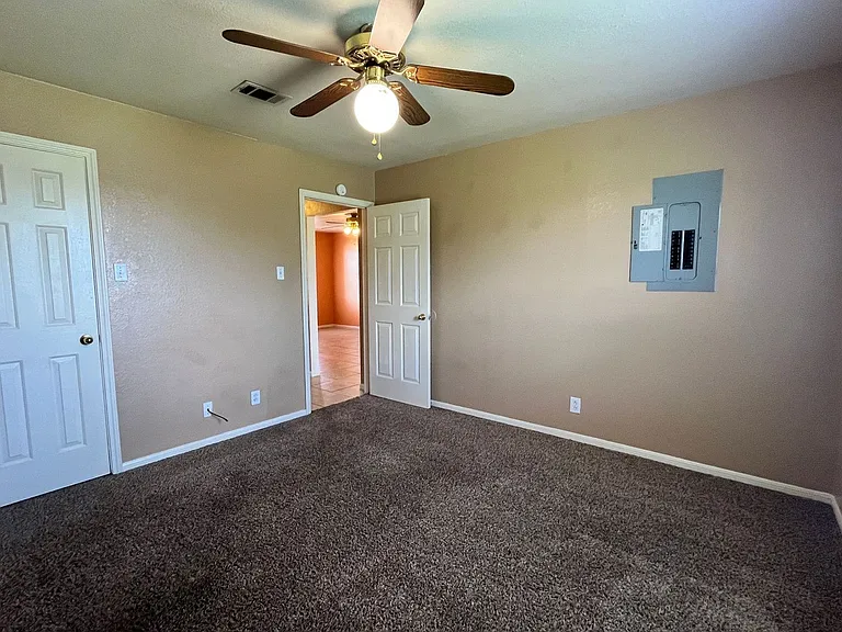 1007 Circle M Dr #C — Photo 13