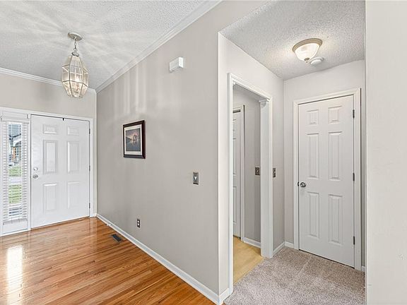 4th image of 523 Cedar Falls Ct