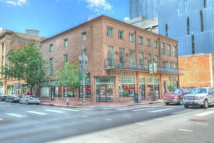 509 Baronne St #101