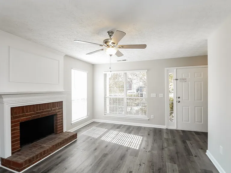7205 Bridgeport Ct — Photo 4