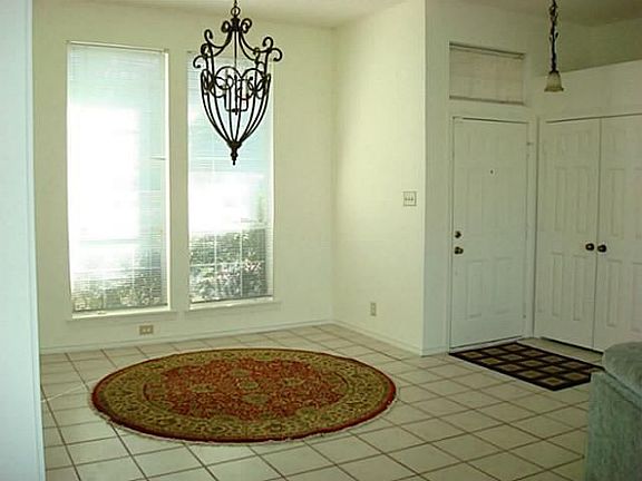 5th image of 2612 Bauer Dr