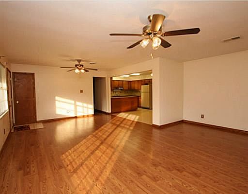 5th image of 6340 Langland Dr