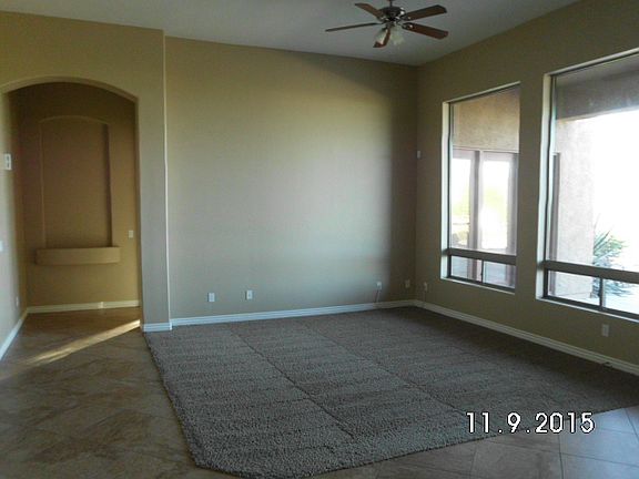 3- LIVING ROOM_11102015