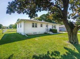 138 Ruby Dr, Waterloo, IA 50702