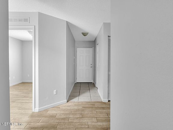5th image of 1549 ELIZABETH Street