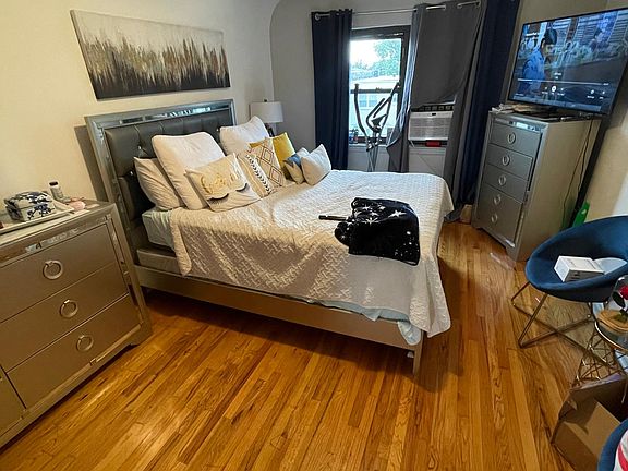 5th image of 219 Revere Ave #2
