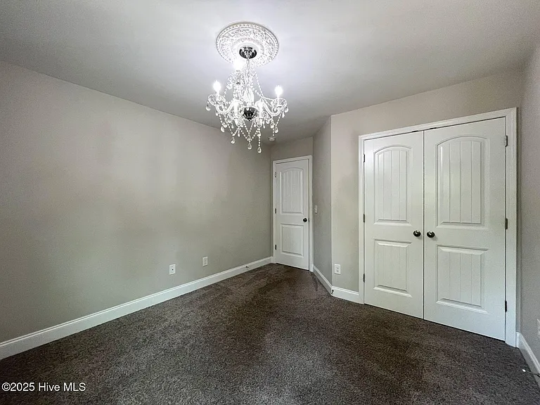 188 Sandy Springs Rd — Photo 39