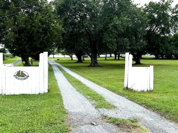 300 Woods Point Rd, Chester, MD 21619