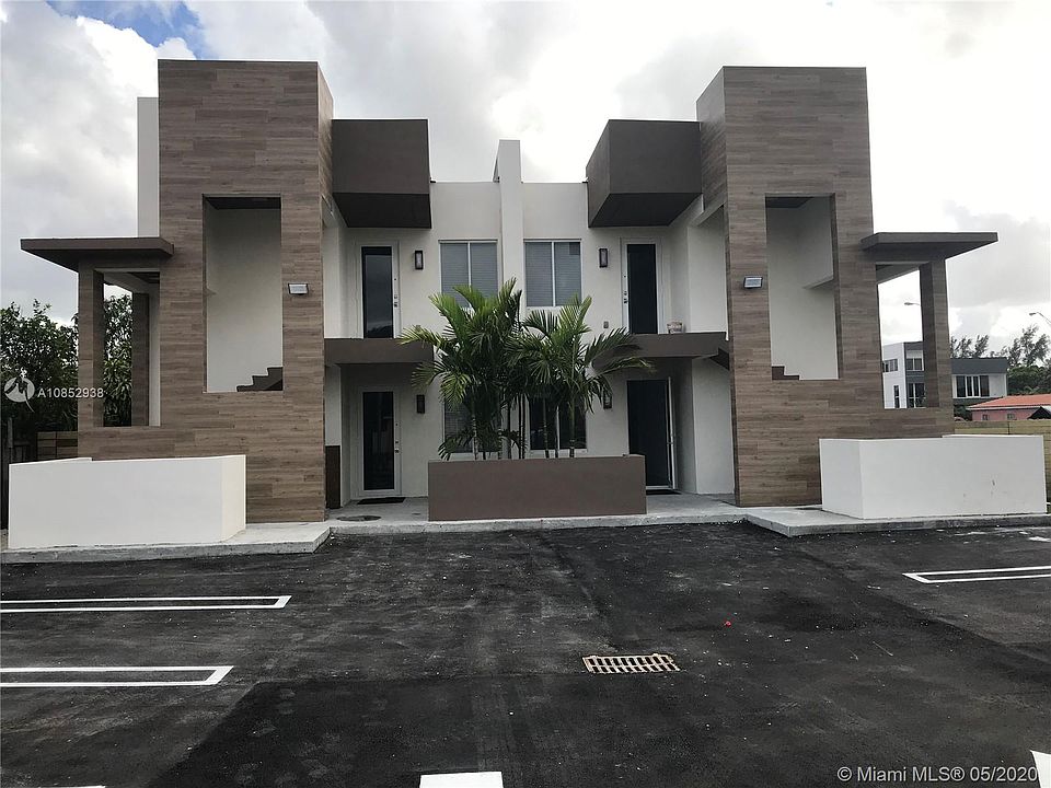 1st image of 812 E 32nd St #812
