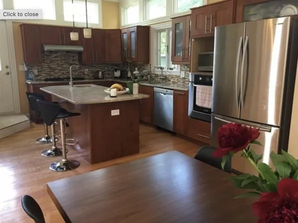 15 Craig Pl, Brookline, MA 02446