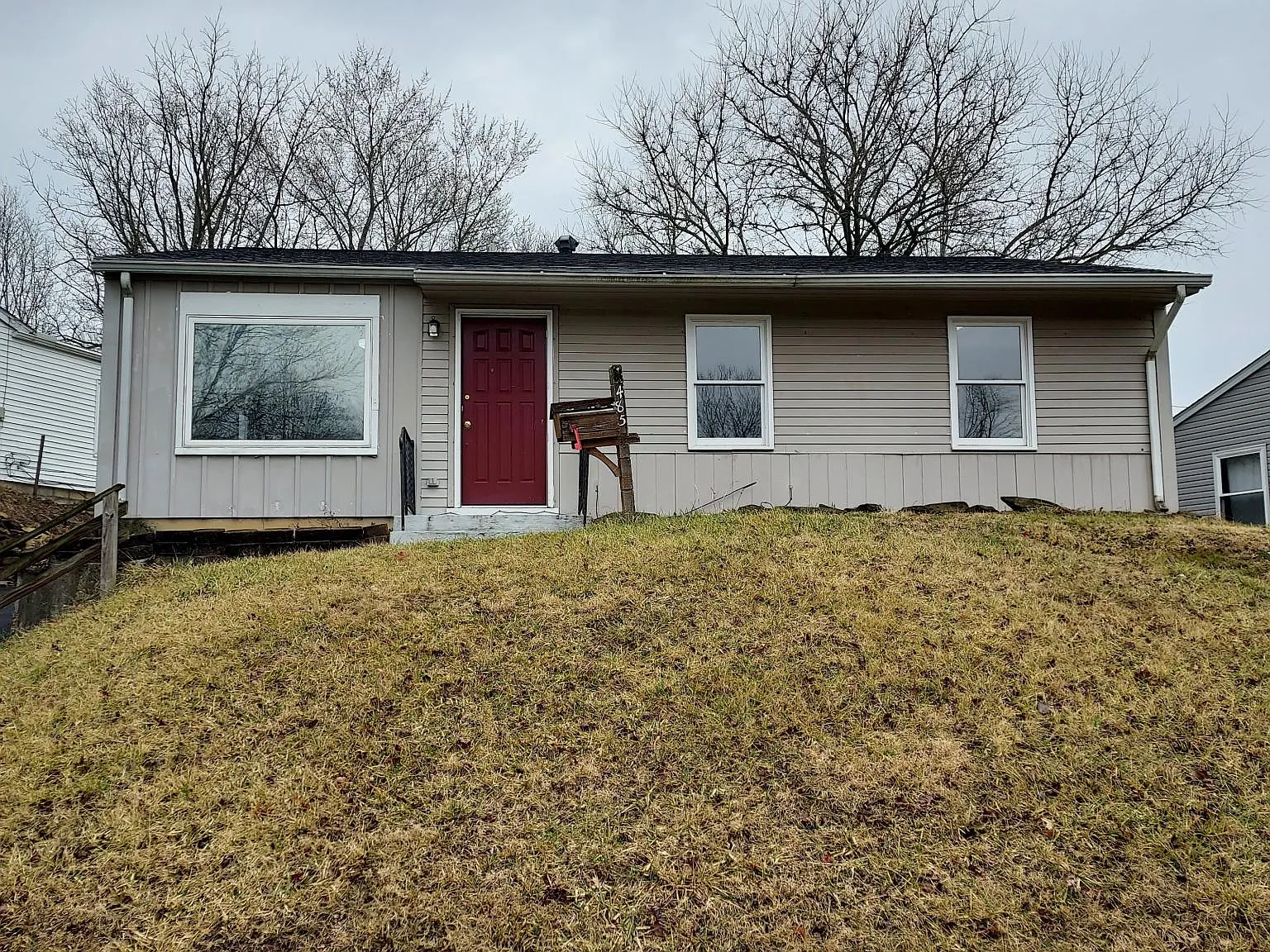 3 bed, 925 sqft, $1,800 — Photo 1