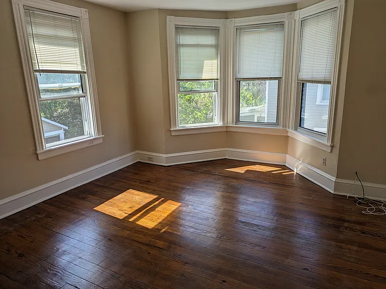 238 Walnut St — Photo 3