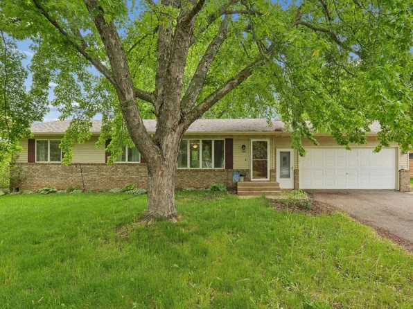 730 Apollo Rd, River Falls, WI 54022