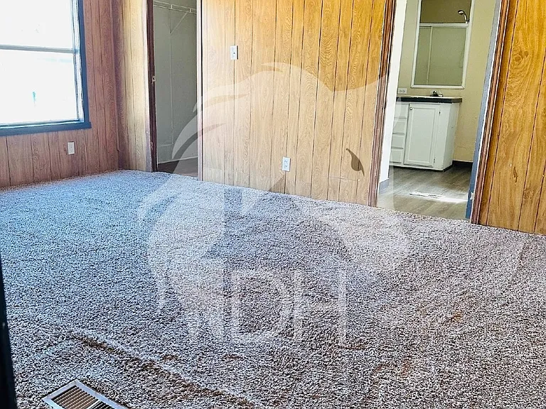 310 Madison Ave #19 — Photo 7