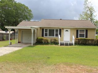 5105 Walnut Dr, Fayetteville, NC 28304