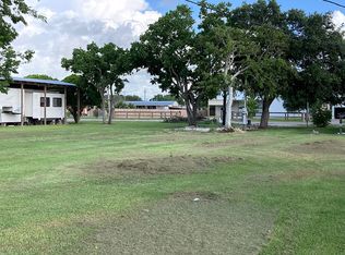 205 Bernardo St, Matagorda, TX 77457