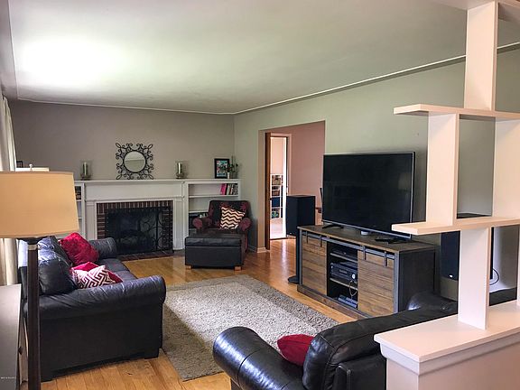 3rd image of 65 Westmont Dr NW