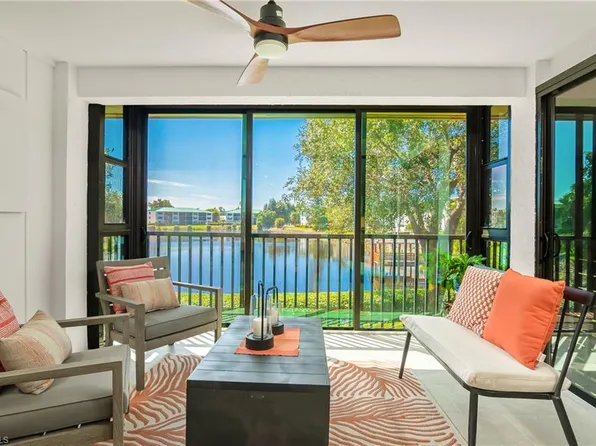 3131 Riviera DR #B-204, NAPLES, FL 34103