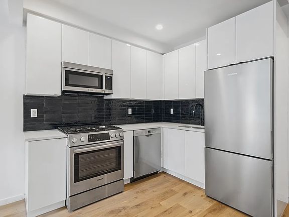 2nd image of 235 Monroe St #1