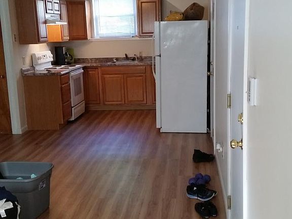 New floor throughout