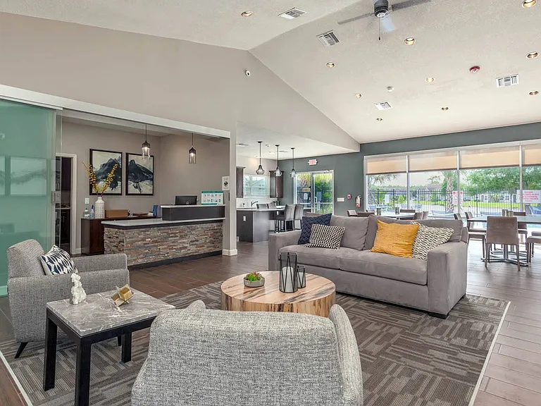 Sawyer Estates — Photo 11