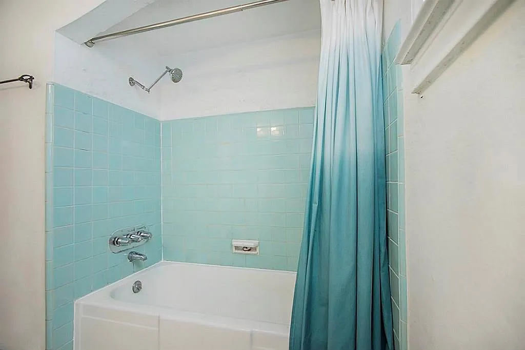 2 bed, 1.0 bath, $1,695 — Photo 3