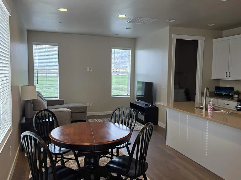 1320 W Cornstalk Ln — Photo 12
