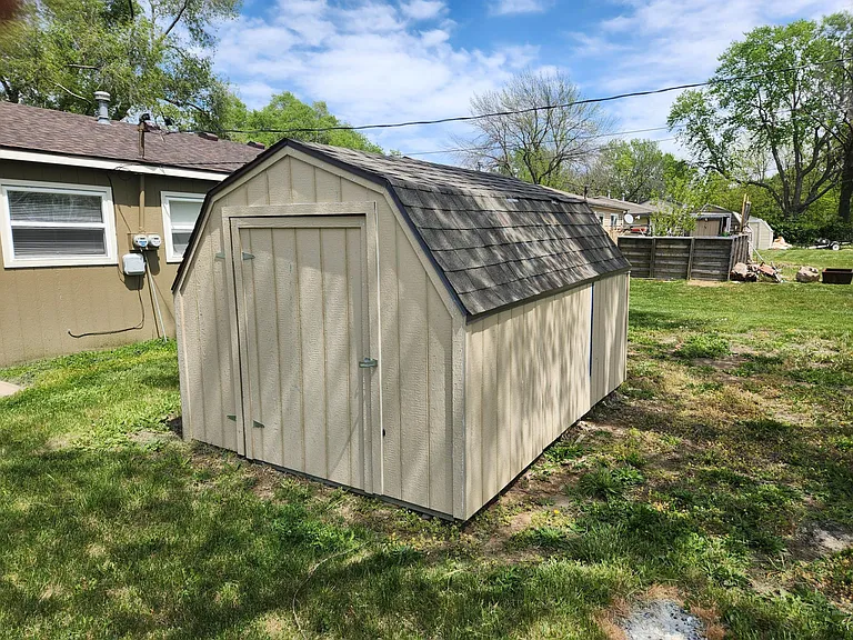 Shed side