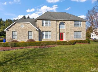 26 Magnolia Ct, Monroe Township, NJ 08831