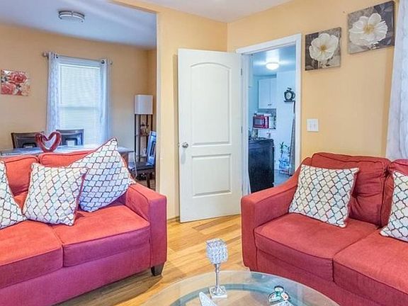 3rd image of 43 E Valentine St #1