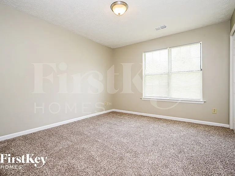 5992 Homestead Cir — Photo 13