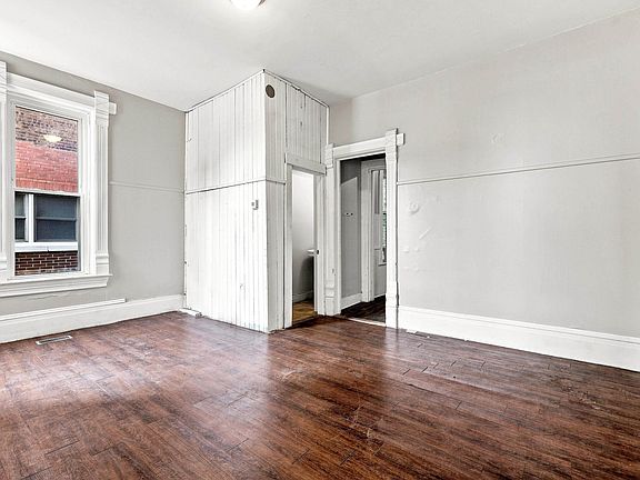 3rd image of 2133 Central Ave