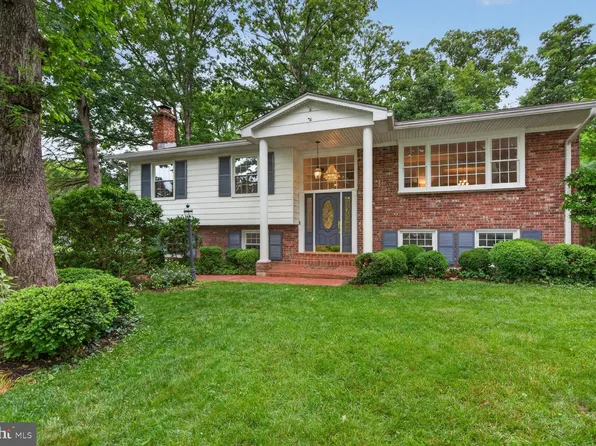 5024 Portsmouth Rd, Fairfax, VA 22032