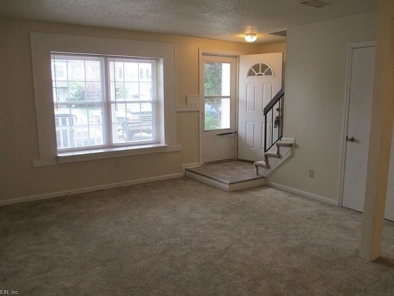 2nd image of 3840 Rica Dr