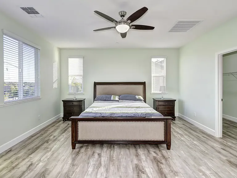 5654 Saratoga Cir — Photo 15