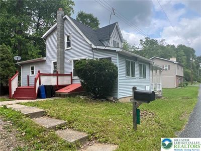 162 W Mountain Rd, Wind Gap, PA, 18091