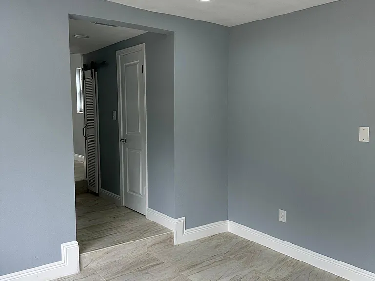 3428 Ithaca St N — Photo 23