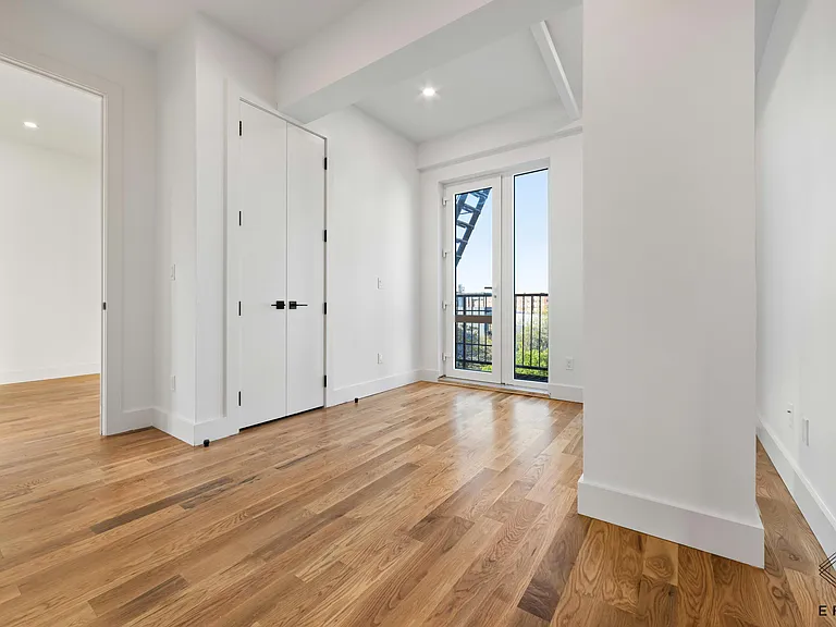 917 Broadway #2B — Photo 9