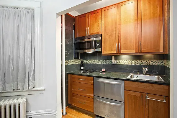 Sold by Sandra Greer Real Estate | media 7