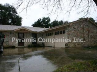 4230 Flint Hill St, San Antonio, TX 78230