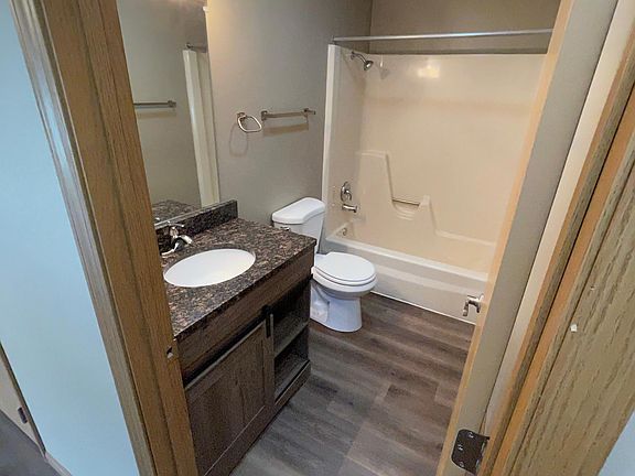 3rd image of 1231 N Dakota Ave #9