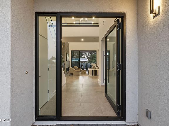 4th image of 100 W Northern Avenue #15