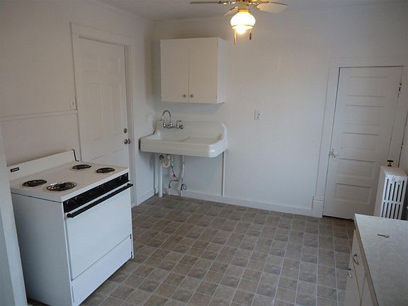 2nd image of 115 3rd St S #11543956