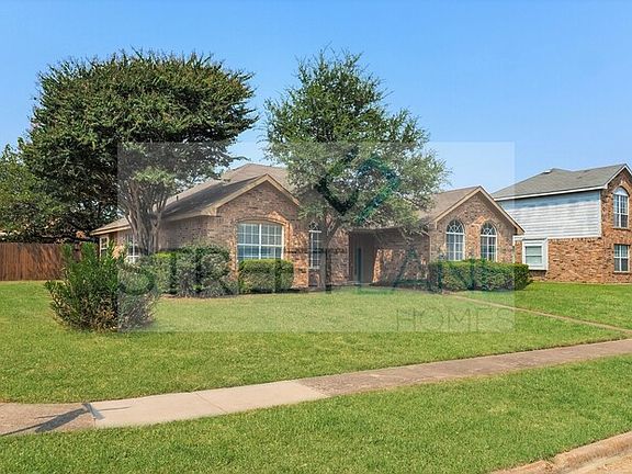 3rd image of 200 Lavender Dr