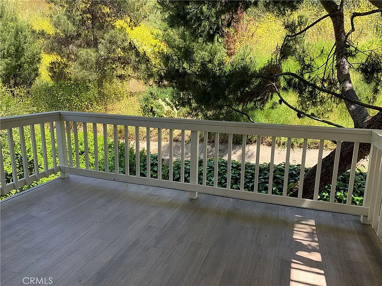 23821 Hillhurst Dr #48 — Photo 18