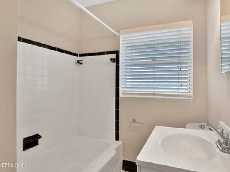 5236 River Forest Dr — Photo 9