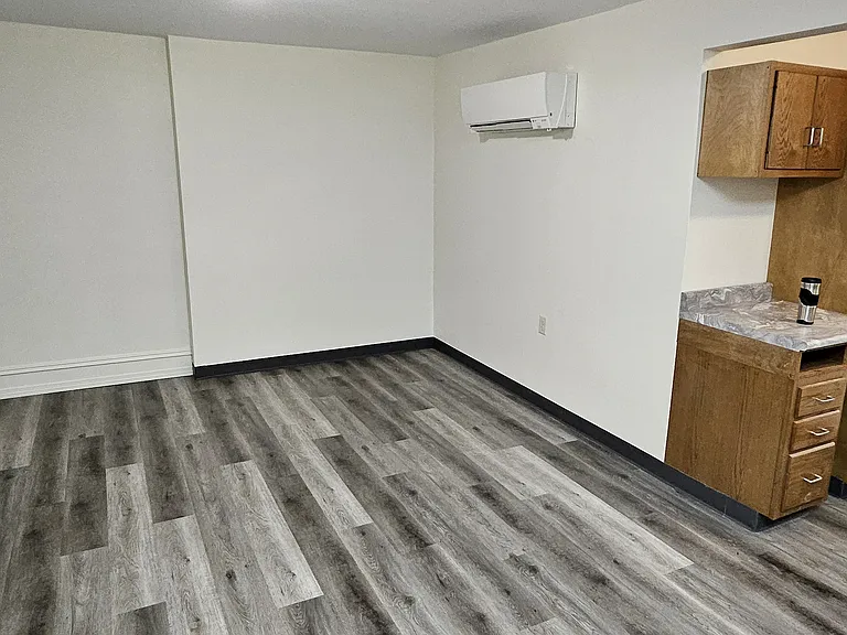 103 E Toledo St #B — Photo 3